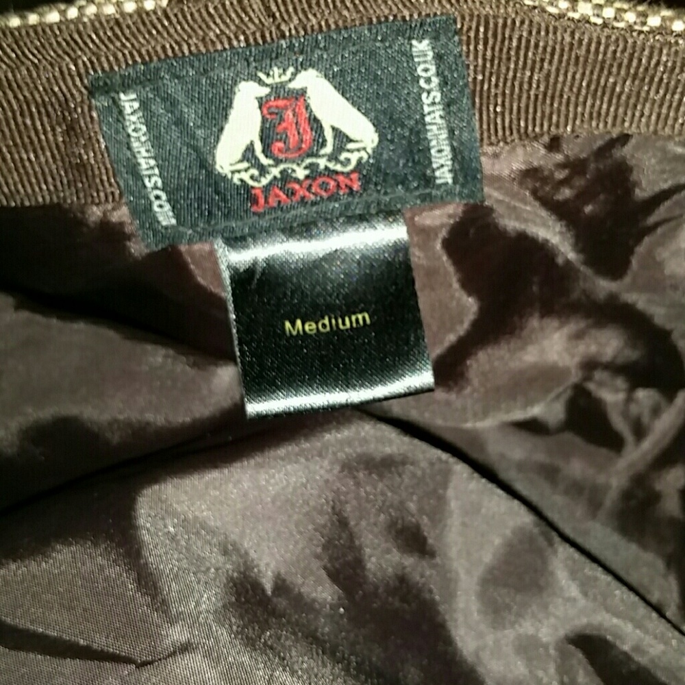 Men's cap - Picture 2 of 3